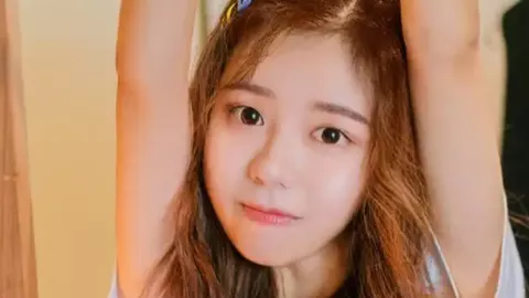 被抢鸡排的校长病逝